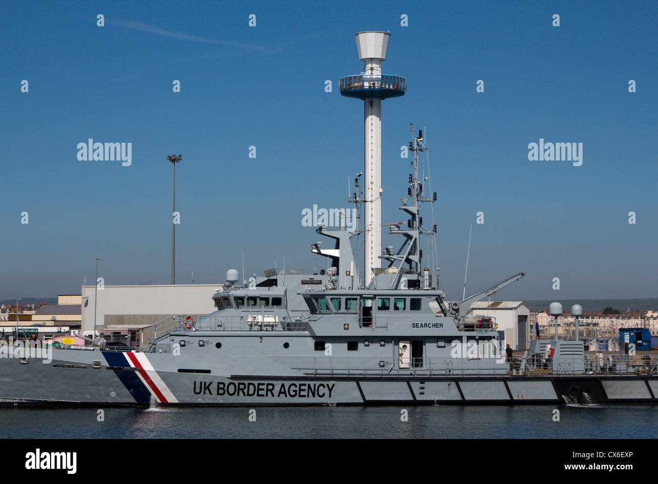 Fresa HM Searcher - Damen Stan Patrol 4207, commissionato 2002 weymouth harbour Inghilterra Regno Unito Foto Stock