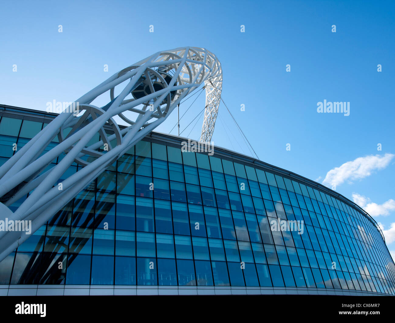 Wembley Stadium arco sul livello 1 concourse, Wembley, London, England, Regno Unito Foto Stock