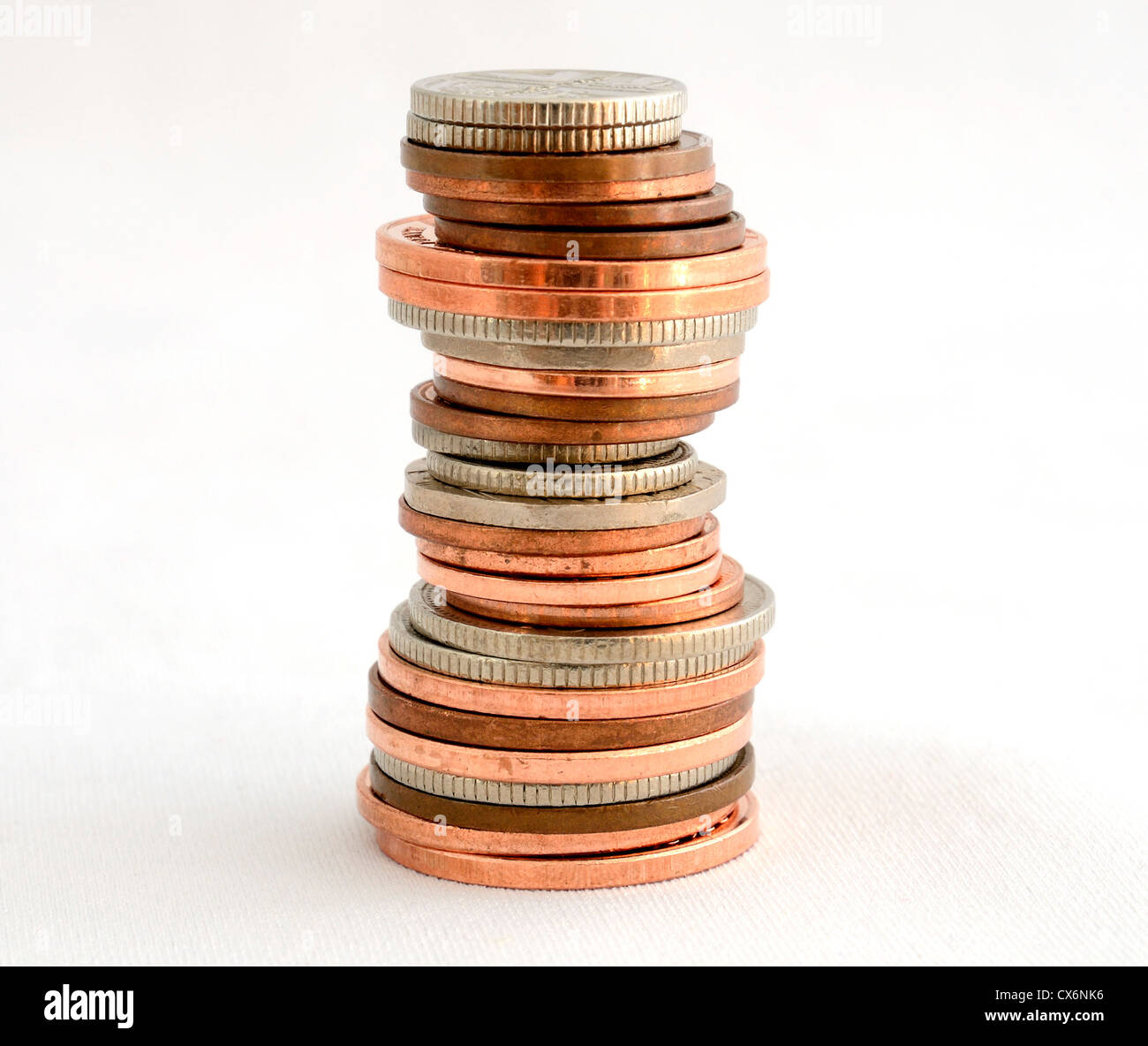 Una pila di monete Britanniche Foto Stock
