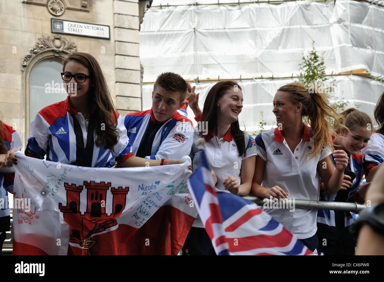 Georgina Cassar, Sam Oldham, Katherine Driscoll, Imogen Cairns, Jennifer pizzicature. La ginnastica. Londra 2012 vincitori di medaglie Parade Foto Stock