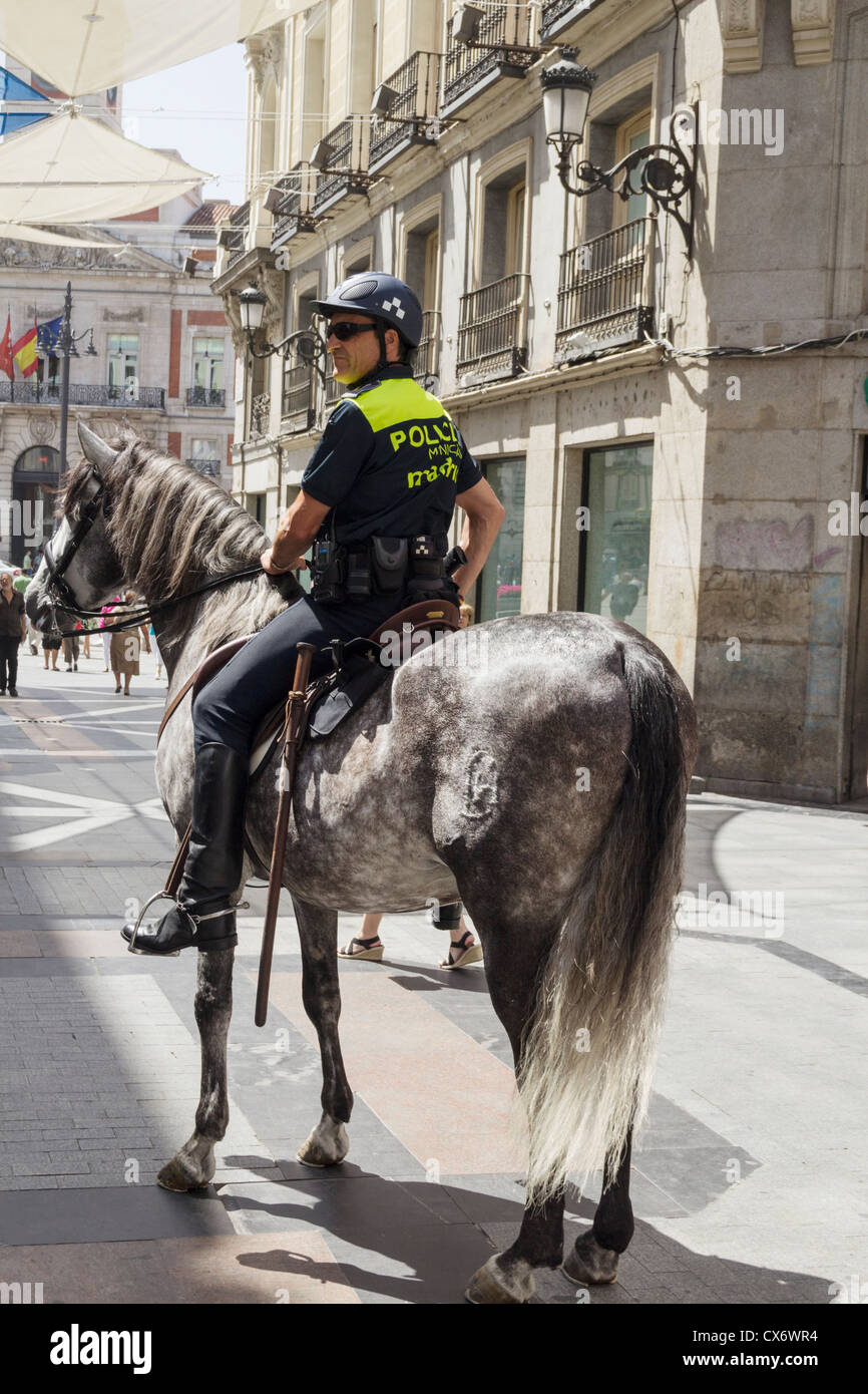 Montato poliziotto a Madrid, Spagna Foto Stock