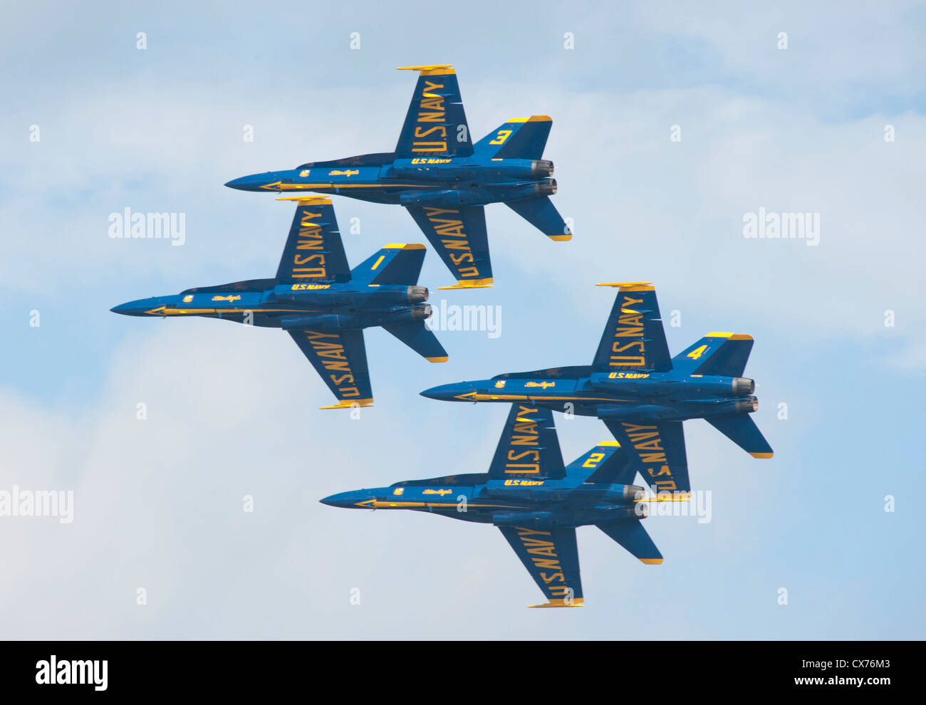 PENSACOLA, FL - 18 settembre: U.S. Navy Blue Angels volare in formazione in Pensacola, FL, il 18 settembre 2012. Foto Stock