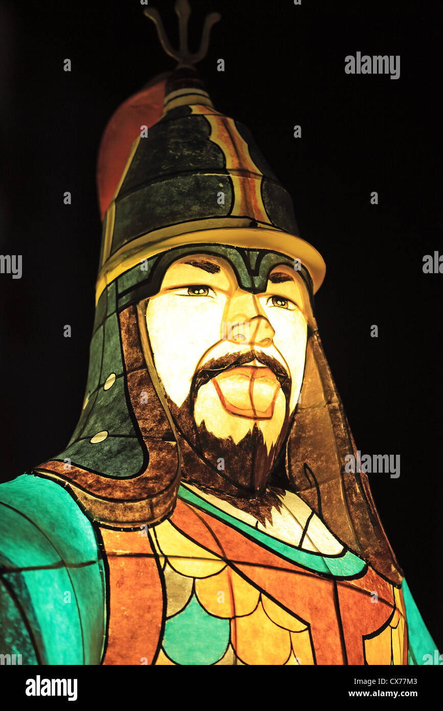 Illumina le sculture degli antichi guerrieri coreani nel display nella Chinatown, Singapore Foto Stock