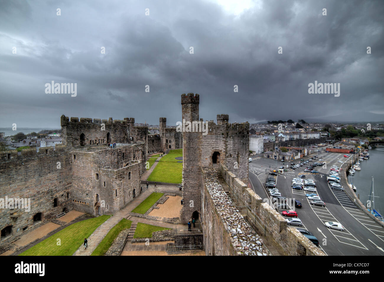 Castello, Caernarfon, Gwynedd, Wales, Regno Unito Foto Stock