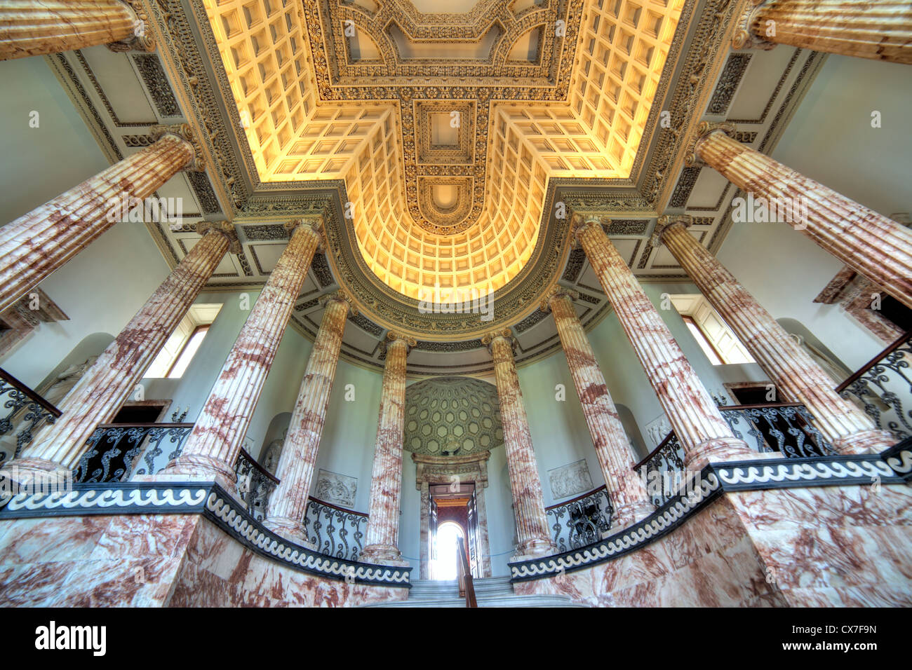 Sala di marmo, Holkham Hall, Norfolk, Inghilterra, Regno Unito Foto Stock