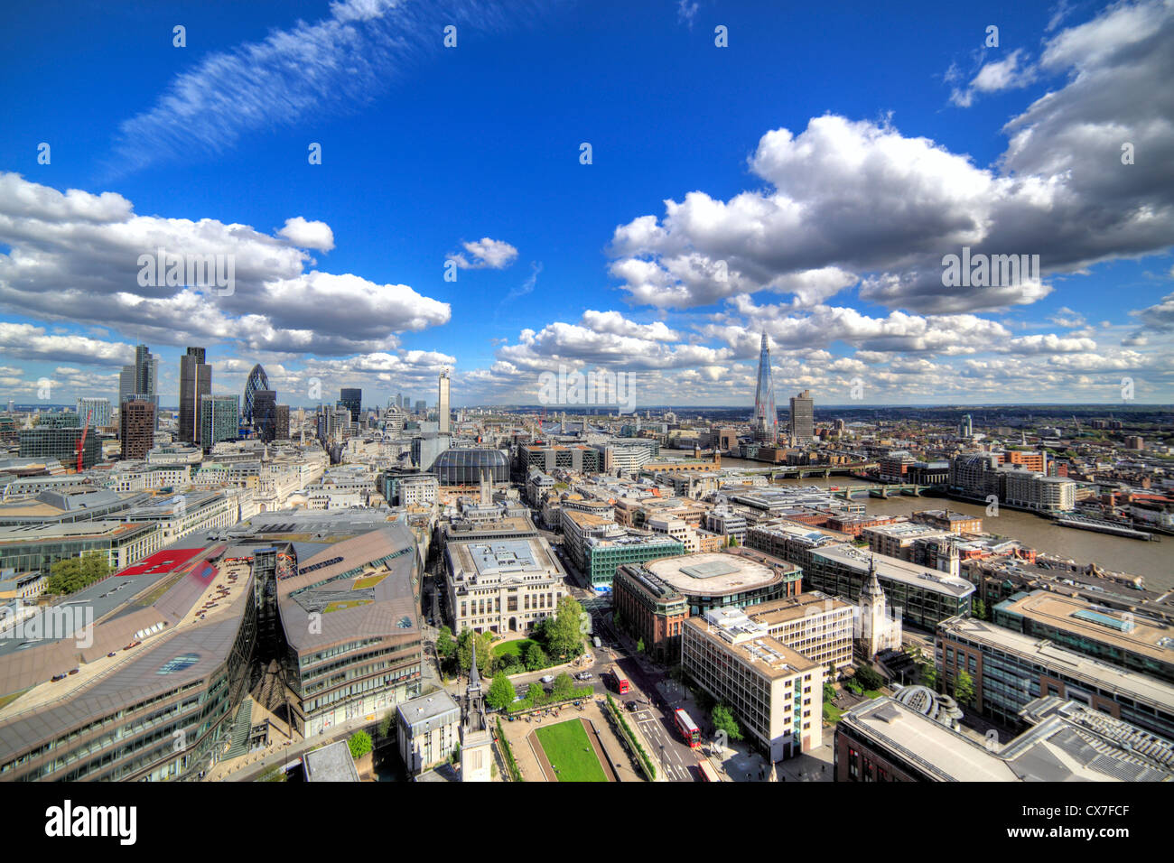 Paesaggio urbano dalla Cattedrale di Saint Paul, Londra, Regno Unito Foto Stock