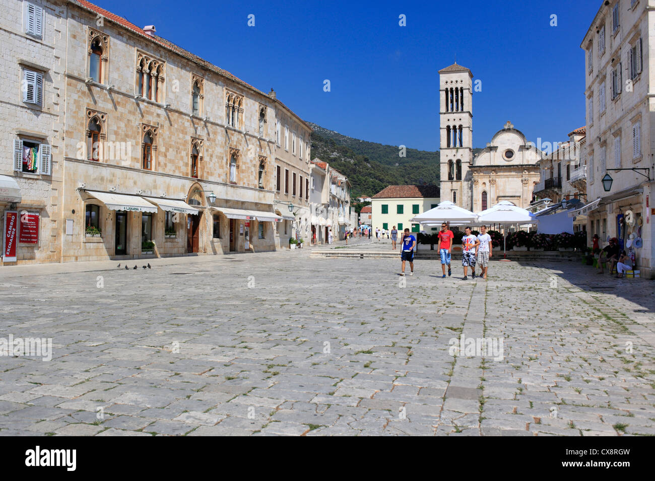 La piazza centrale (Pjaca), la città di Hvar, isola di Hvar, Dalmazia, Croazia Foto Stock