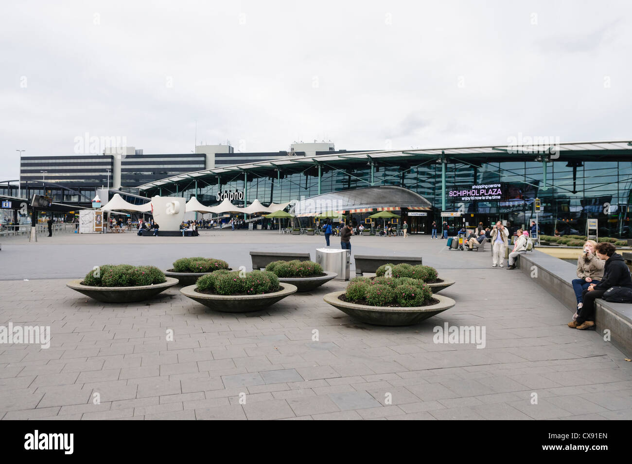 Principale anteriore di ingresso nell'aeroporto Schiphol di Amsterdam Foto Stock