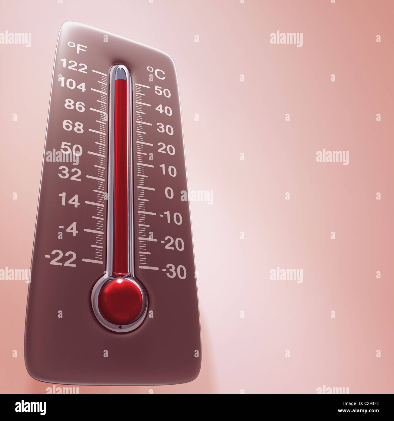 Termometro diventando rosso a causa della temperatura elevata. Foto Stock