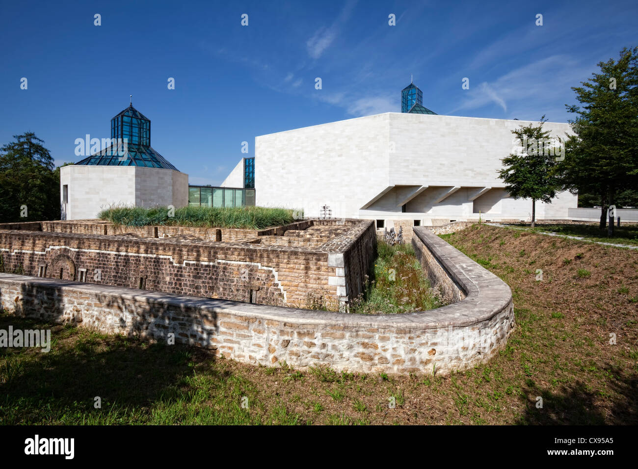Torri di Fort Thuengen, Musée d'Art Moderne Grand-Duc Jean, Mudam, Plateau de Kirchberg, Lussemburgo, Europa Foto Stock