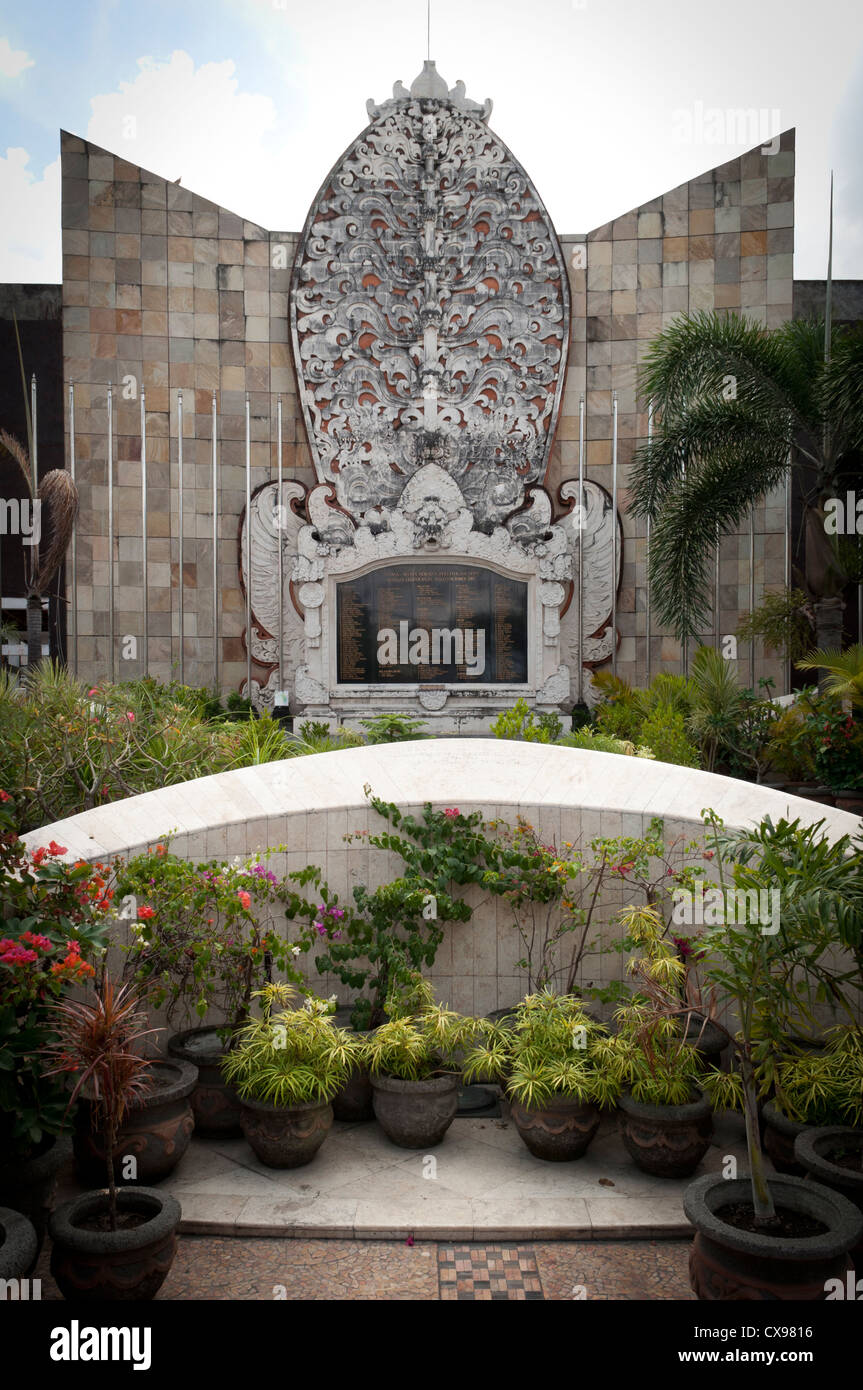 Bali Bombing Memorial, Jalan Legian Kuta. In memoria delle vittime dei bombardamenti in Kuta su 12 Ottobre 2002 Foto Stock