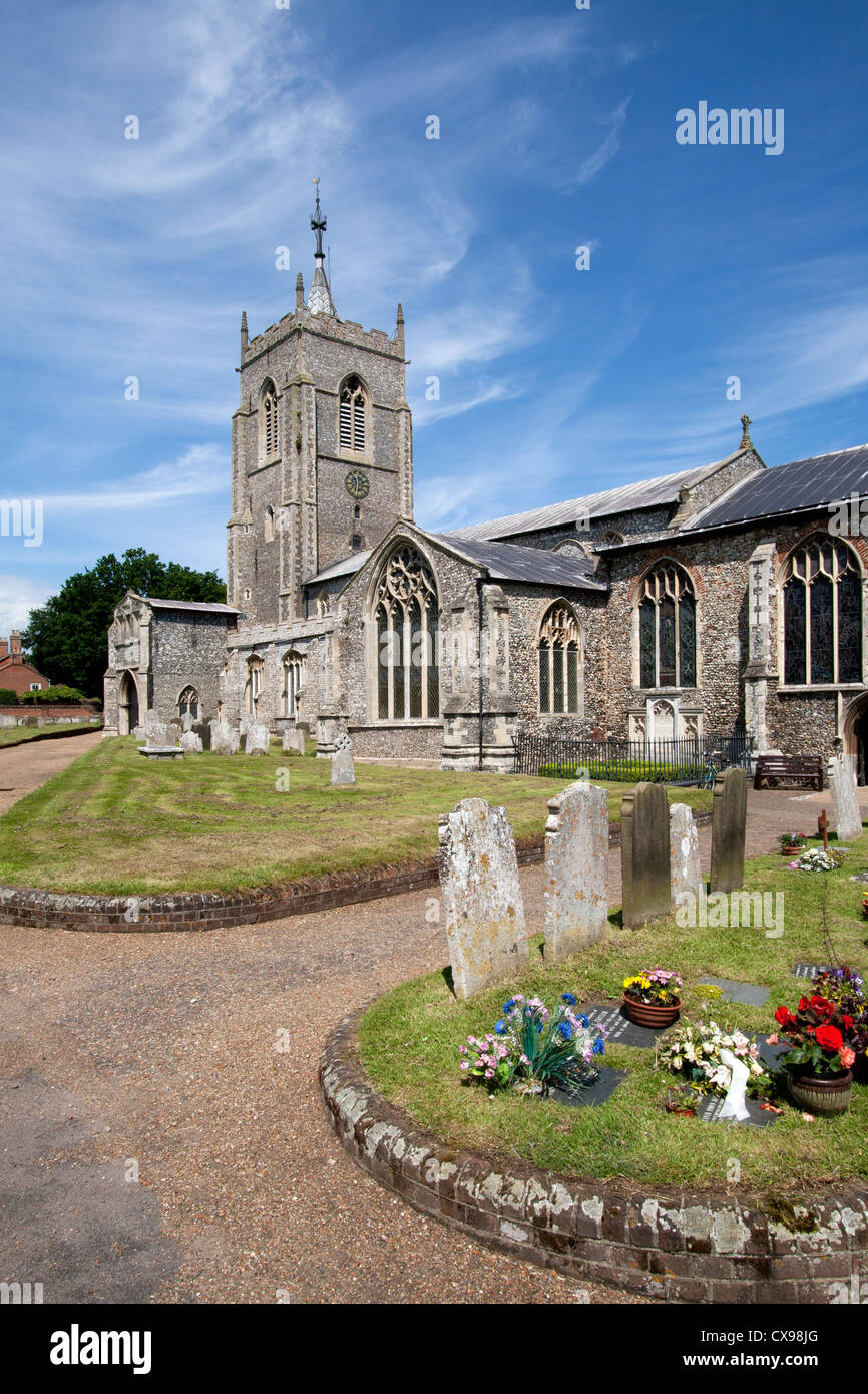 14th ° secolo St Michael e All Angels Church Aylsham, Norfolk, Inghilterra, Regno Unito Foto Stock