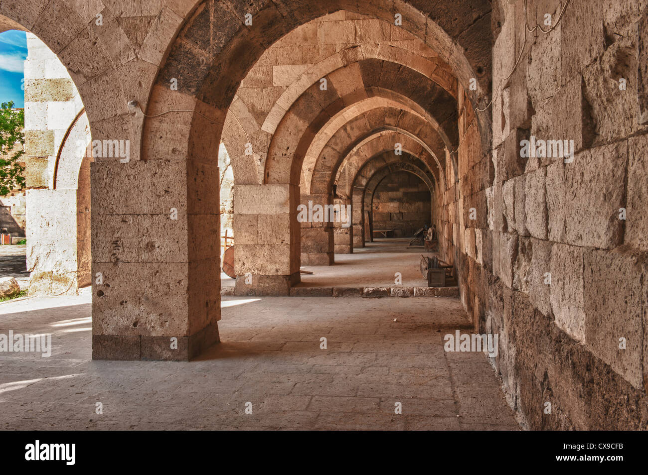 Sultanhani caravanserai sulla ex Silk Road, interno, Sultanhani, Antolia, Turchia Foto Stock