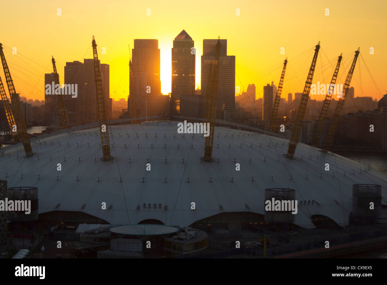 L'Arena O2 e da Canary Wharf visto da Emirates Air Line funivia - Londra Foto Stock