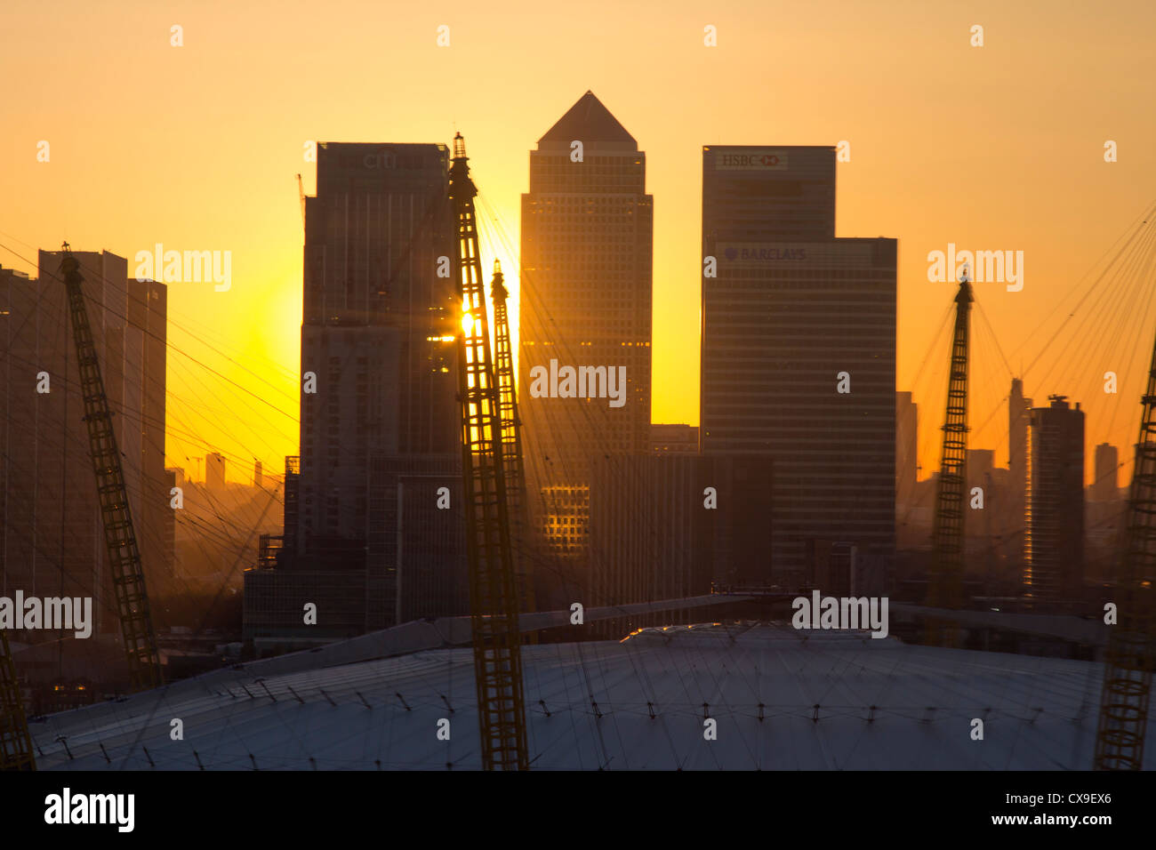 Canary Wharf e l'O2 Arena vista da Emirates Air Line funivia - Londra Foto Stock