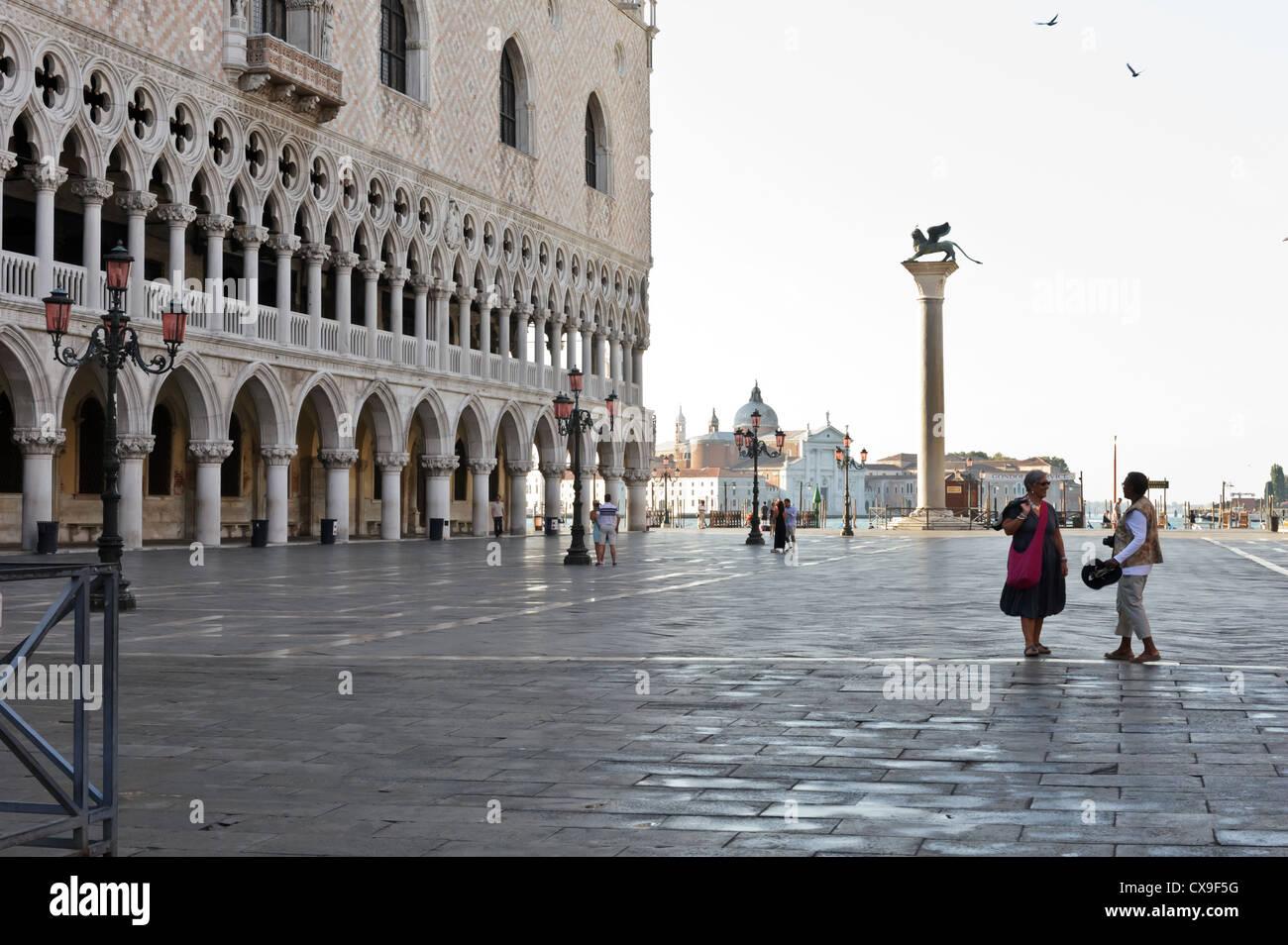 La mattina presto in Piazza San Marco, Venezia, Italia. Foto Stock