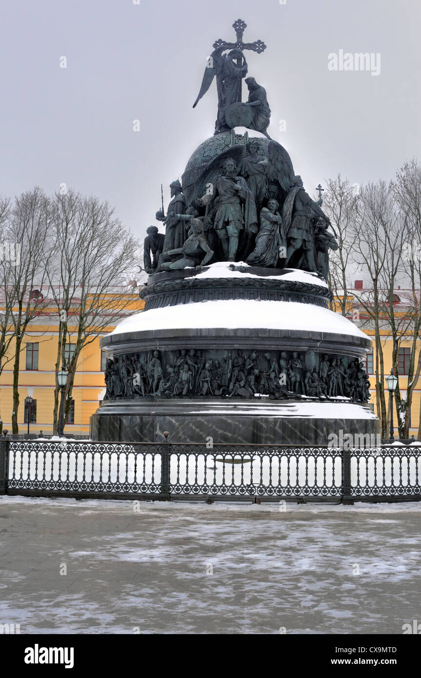 Un monumento per il millennio della Russia (1862), Veliky Novgorod, Novgorod, Russia Foto Stock