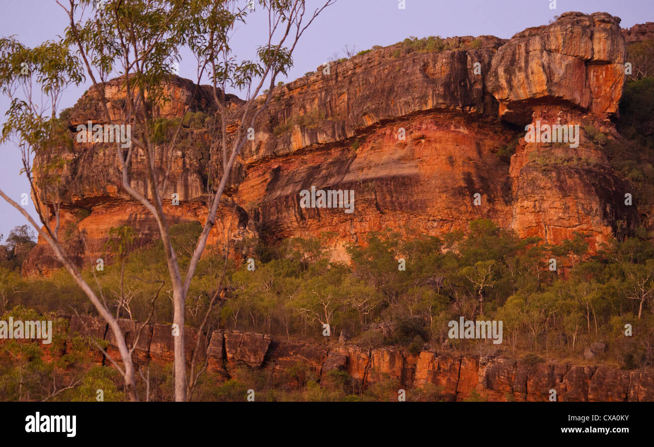 Nourlangie Rock, il Parco Nazionale Kakadu, Territorio del Nord Foto Stock