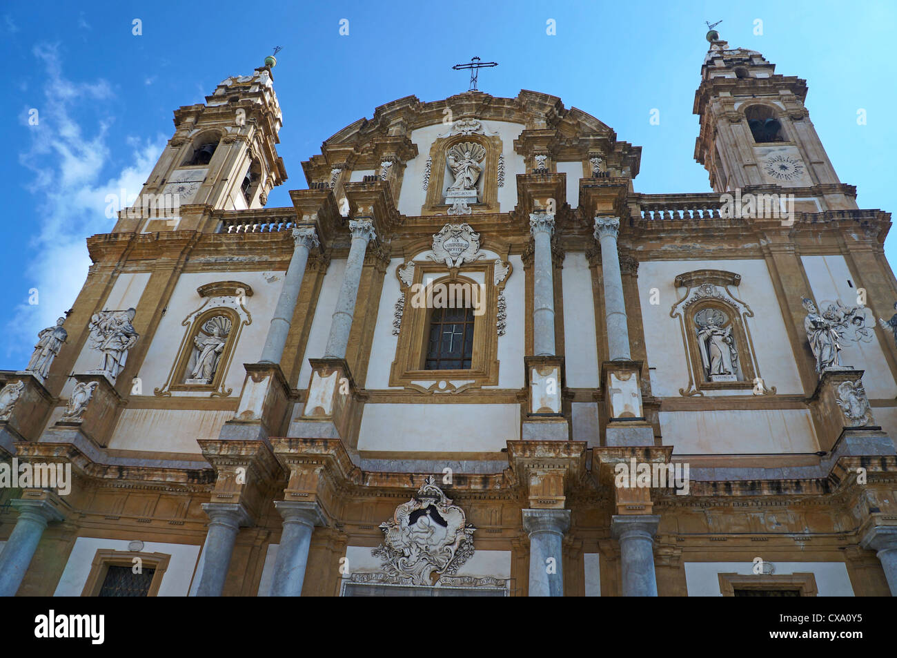La facciata della chiesa di San Domenico di Palermo in Sicilia Foto Stock