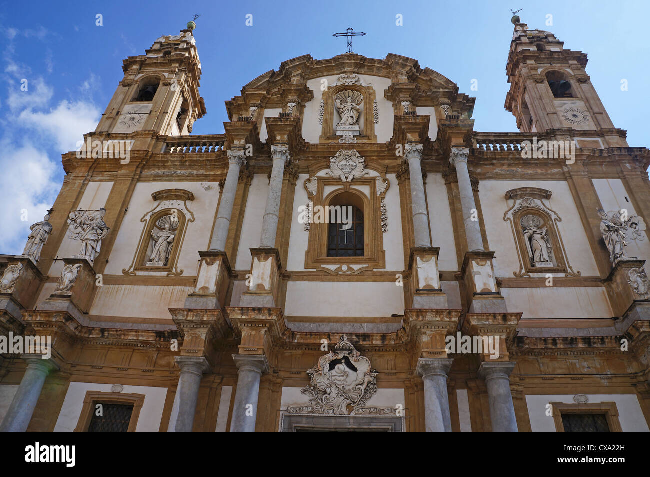 Vista esterna della chiesa di San Domenico di Palermo in Sicilia Foto Stock