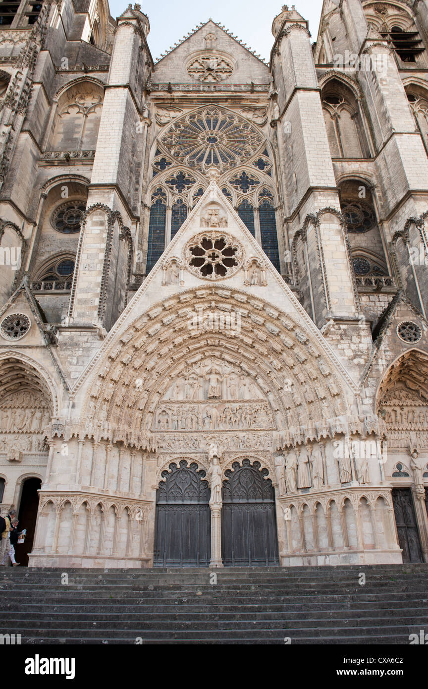 Gothic la Cattedrale di Saint Etienne Bourges Francia Foto Stock