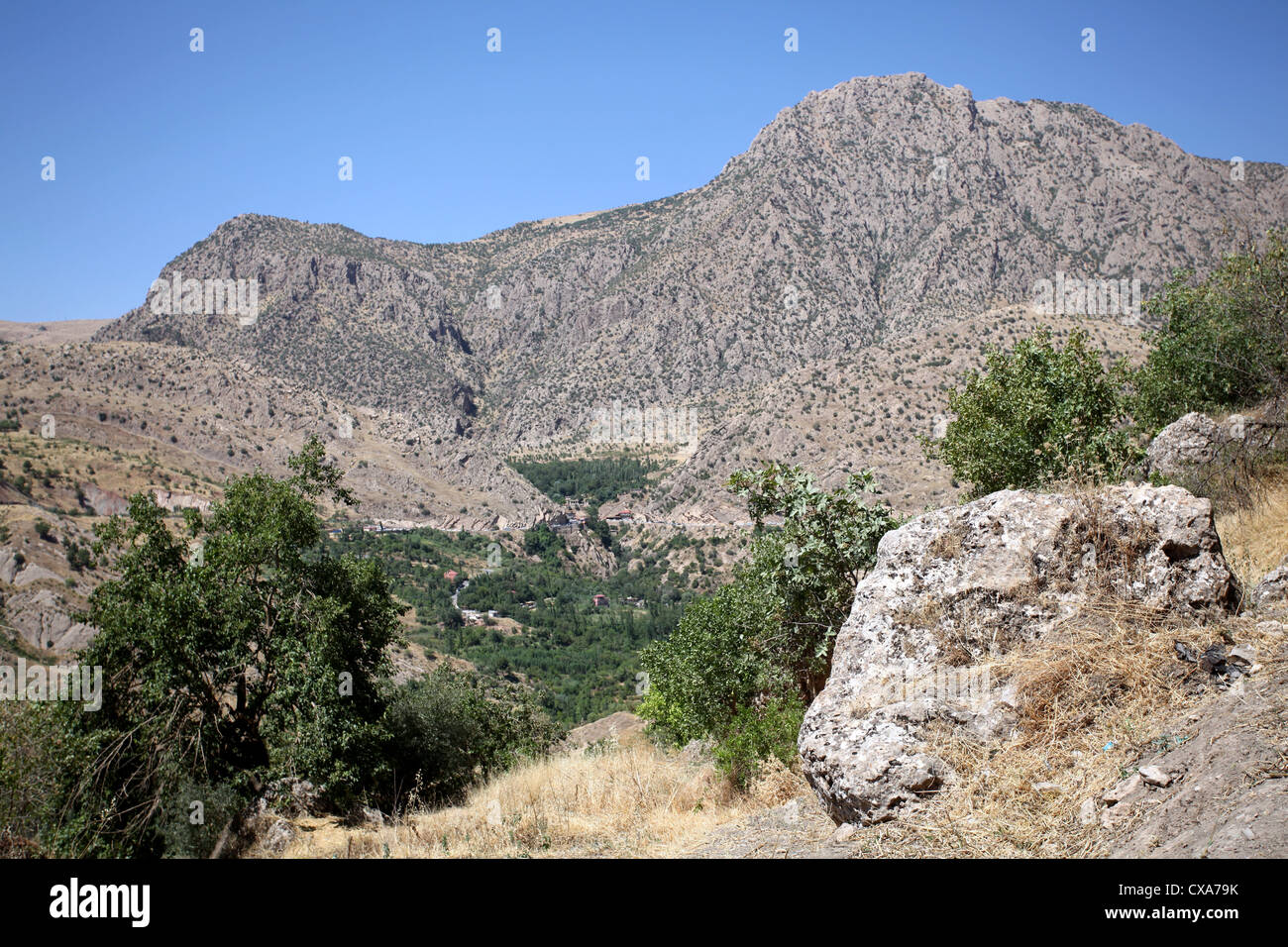 Tipico paesaggio di montagna del Kurdistan Foto Stock