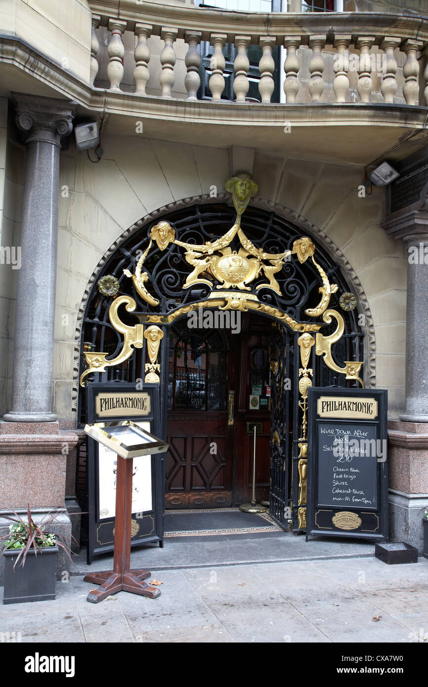 Ingresso alla Filarmonica ristorante pub in Liverpool Regno Unito Foto Stock