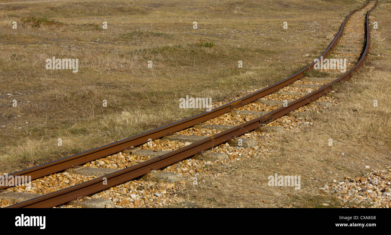 Ferrovia linea curva attraverso l'immagine da un angolo all altro la creazione di un'immagine di viaggio o di un viaggio Foto Stock