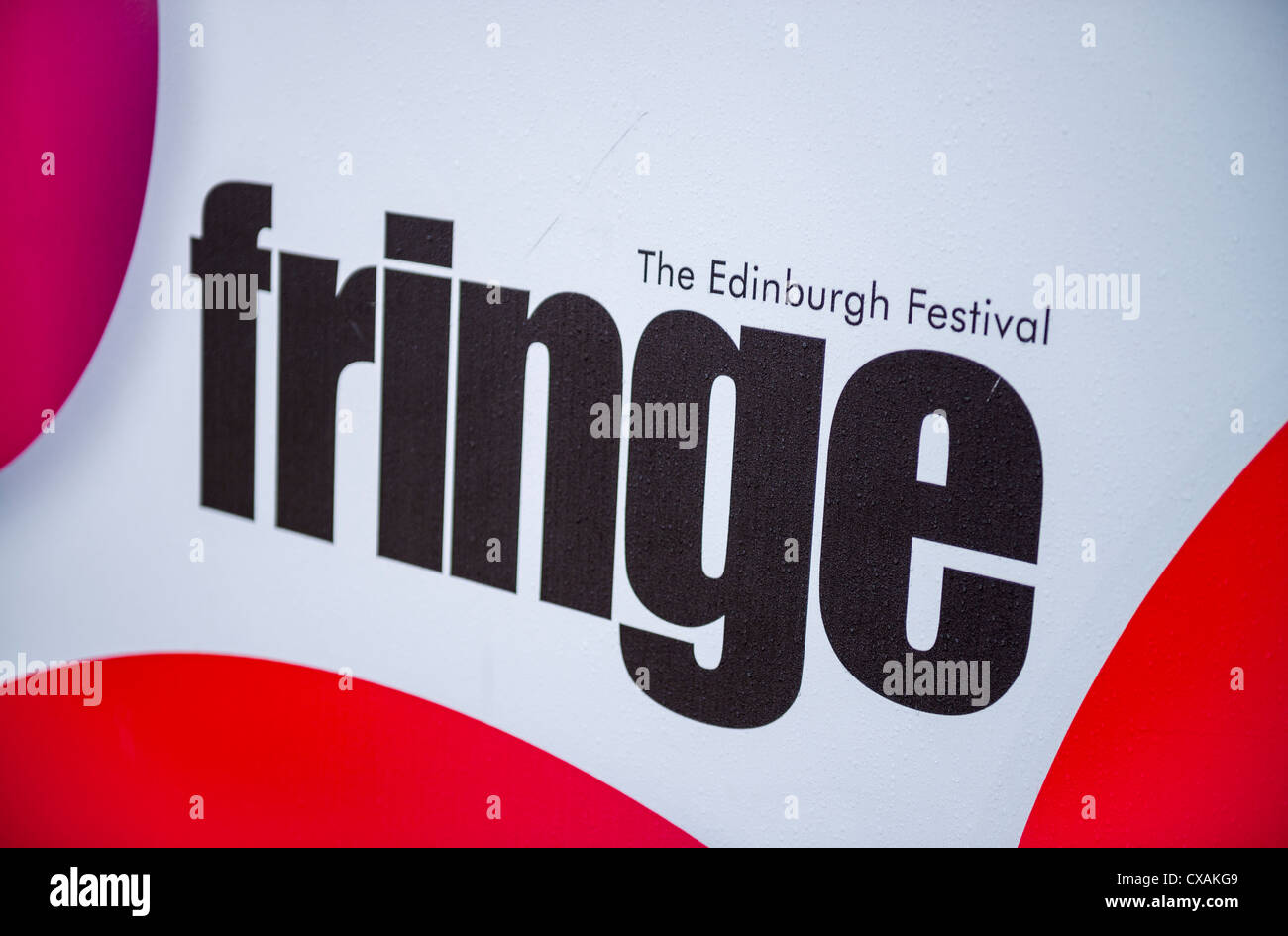 Segno sulla Royal Mile al 2012 International Edinburgh Fringe Festival di Edimburgo, Scozia, Regno Unito Foto Stock