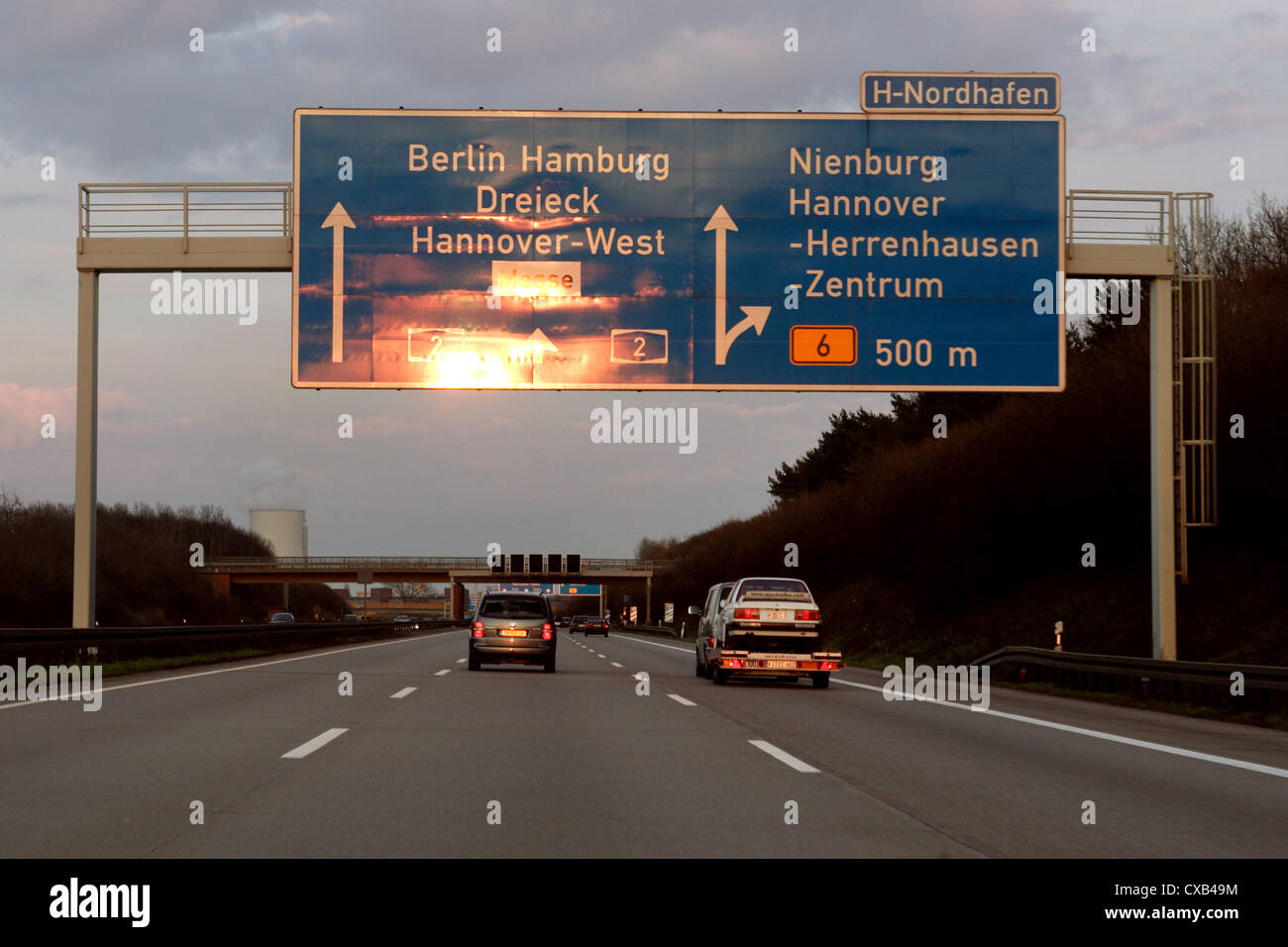 Hannover, gli indicatori di direzione sulla A2 verso Berlino Foto Stock