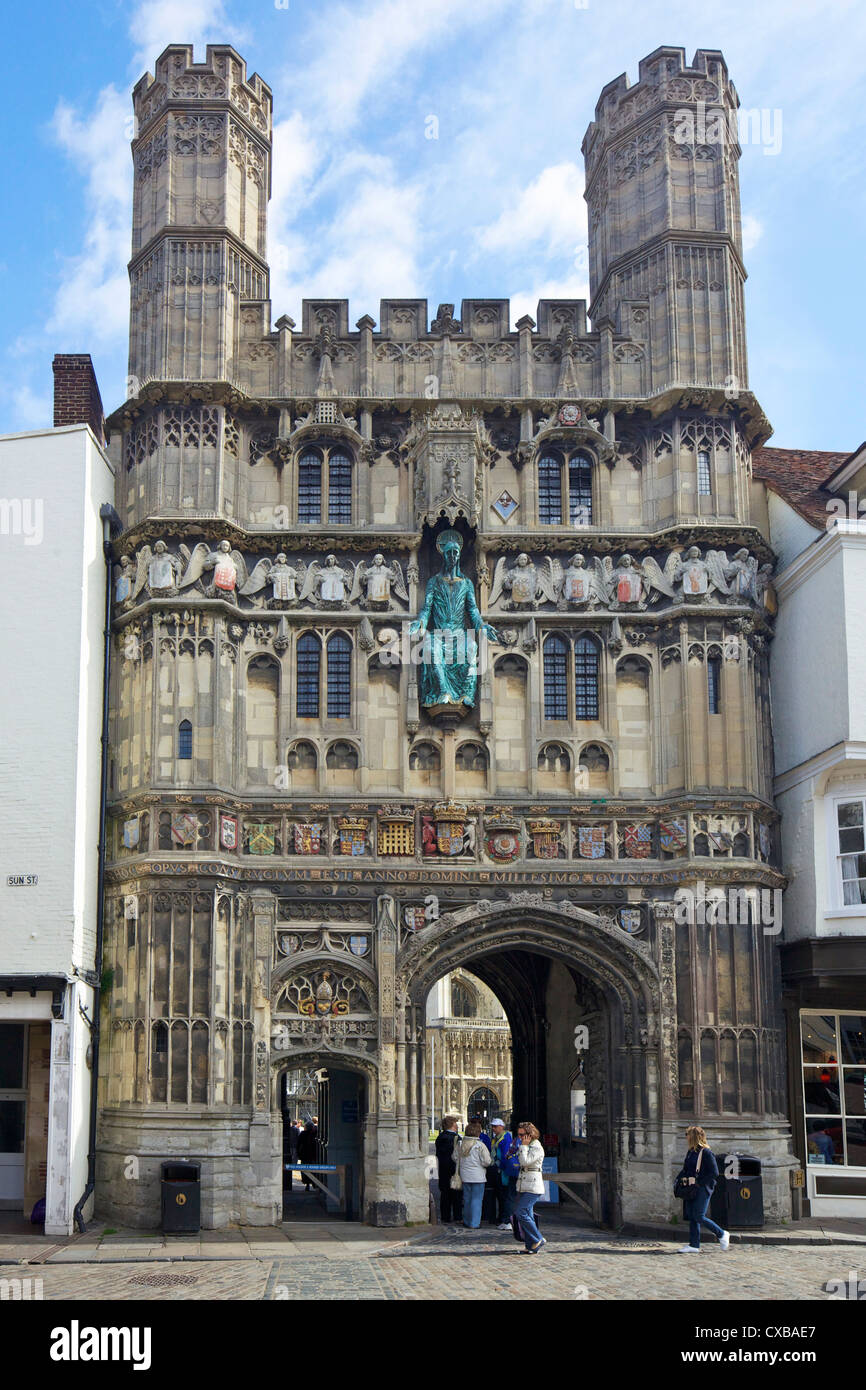 Christchurch Gate, Canterbury, nel Kent, England, Regno Unito, Europa Foto Stock