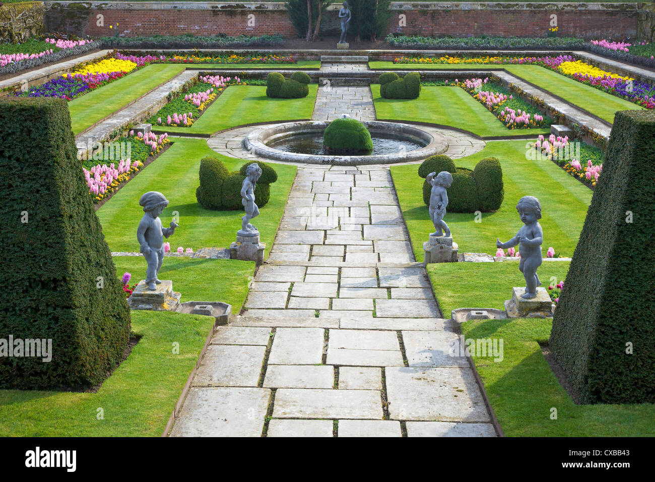 Giardini formali, Hampton Court Palace, Greater London, England, Regno Unito, Europa Foto Stock