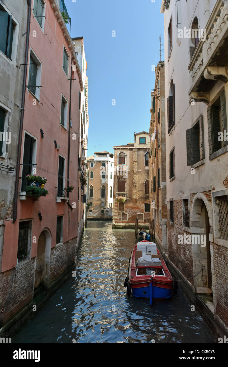 Canale veneziano, Venezia, Italia. Foto Stock