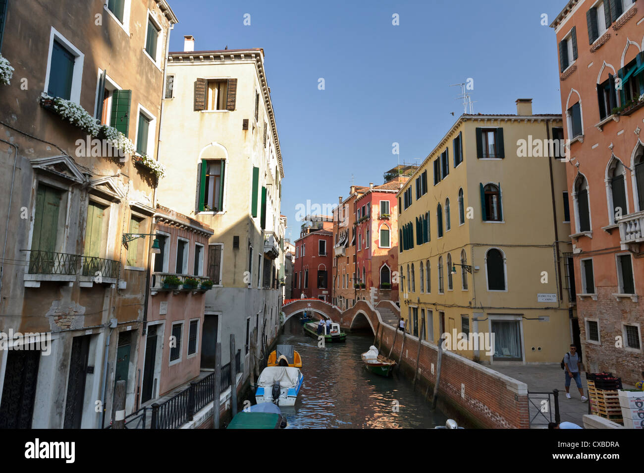 Veneziani a lavoro, Venezia, Italia. Foto Stock