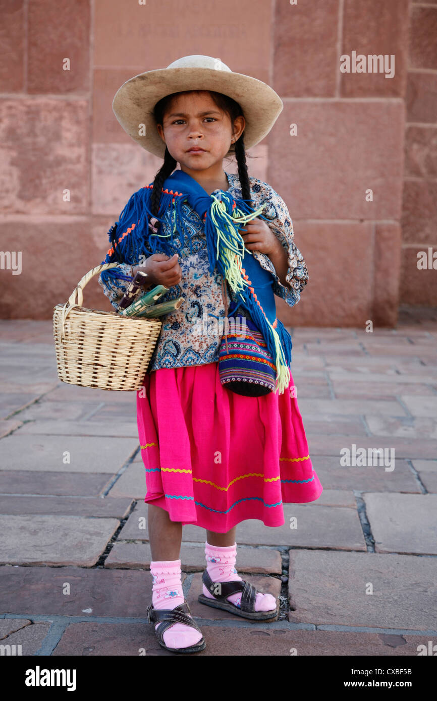 Ritratto di una giovane ragazza Quechua, Humahuaca, Quebrada de Humahuaca, provincia di Jujuy, Argentina. Foto Stock