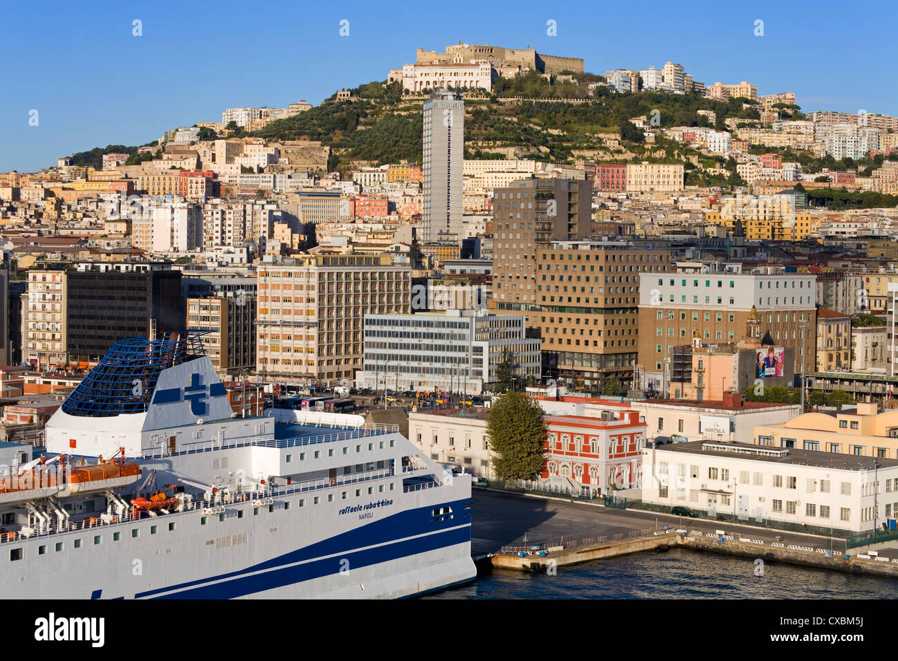 Dal porto di Napoli, Campania, Italia, Europa Foto Stock