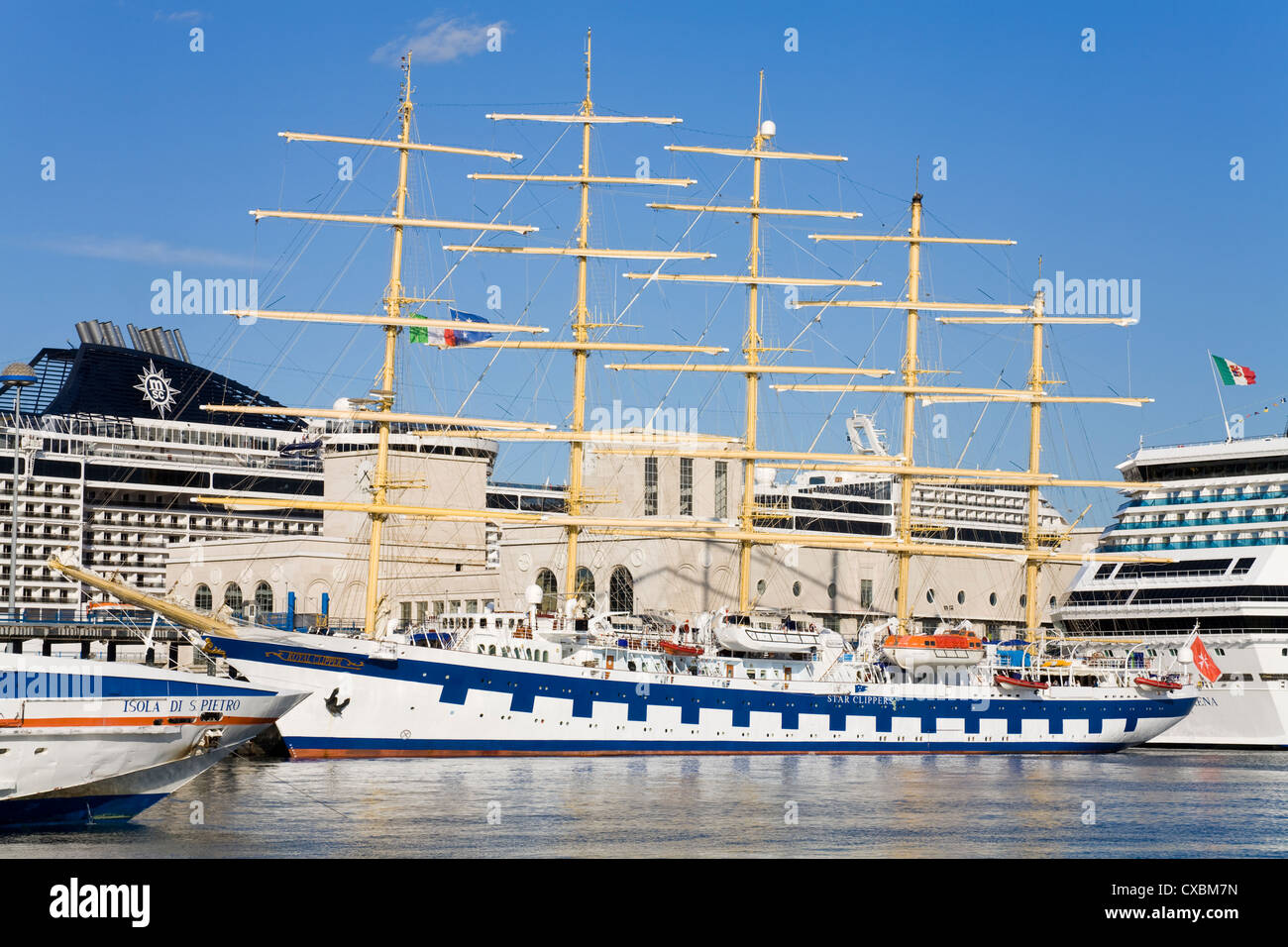 Royal Clipper nave da crociera nel porto di Napoli, Campania, Italia, Europa Foto Stock