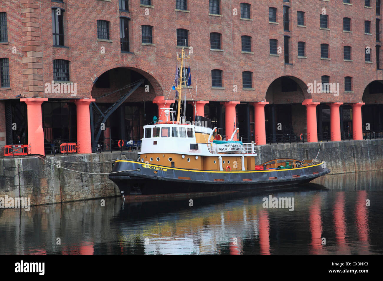 Albert Dock, Dock, Sito Patrimonio Mondiale dell'UNESCO, Liverpool, Merseyside England, Regno Unito, Europa Foto Stock