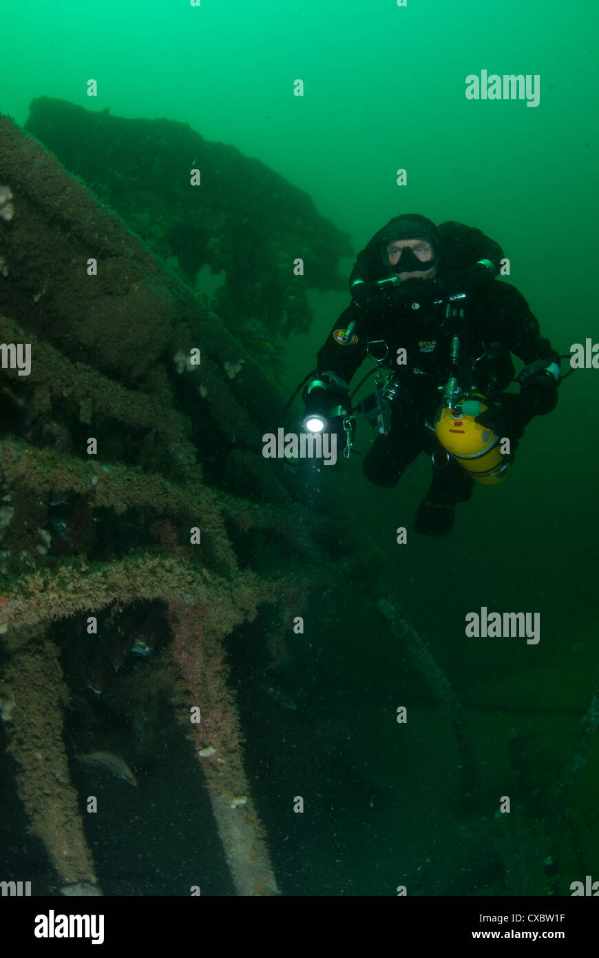 Wreck Diver usando un rebreather Foto Stock