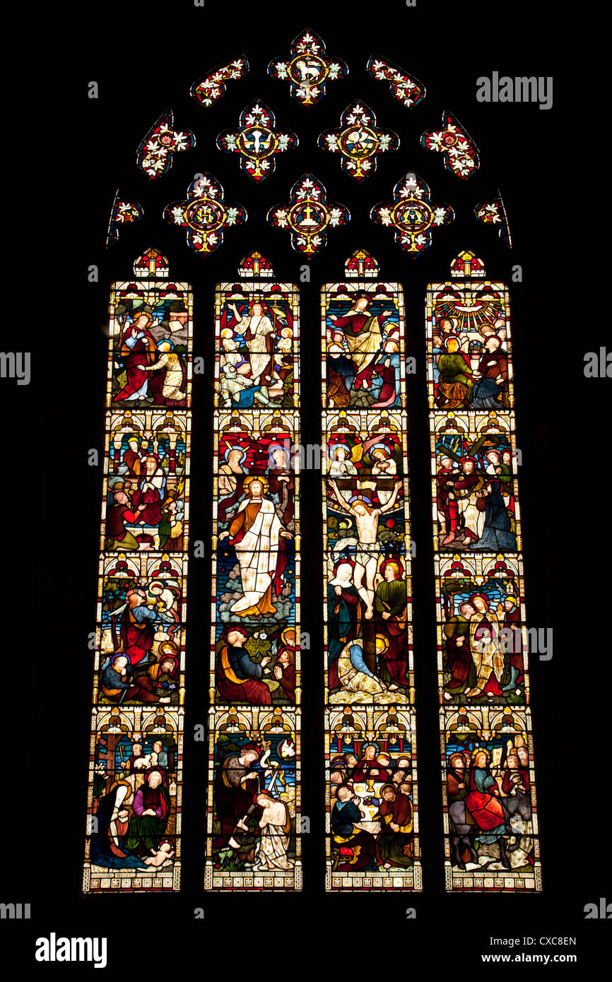 Vetrata di St Marys Chiesa Pembridge Herefordshire England Regno Unito. Foto Stock