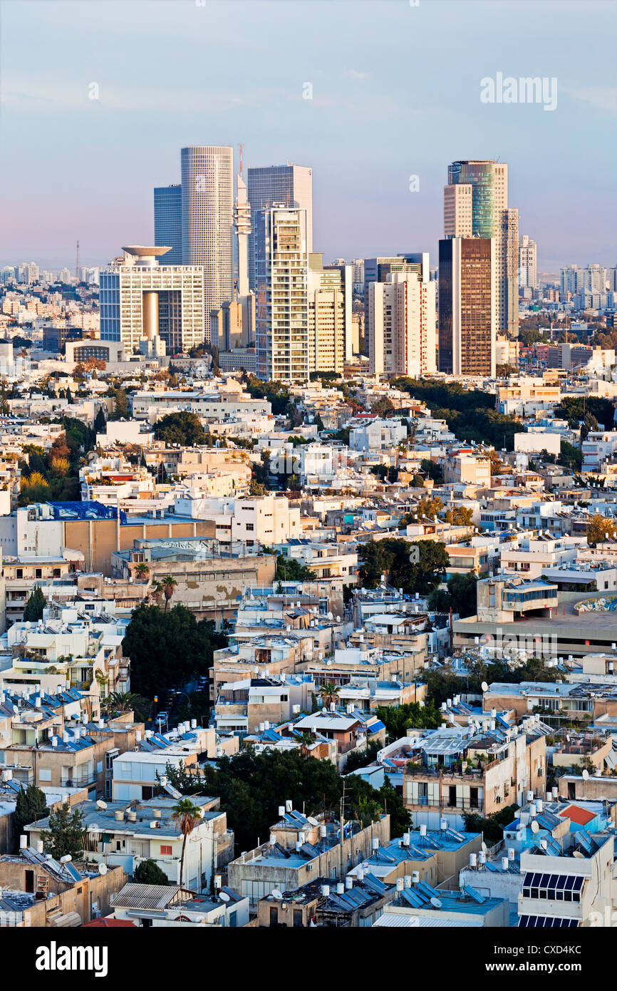 Città elevata vista verso il centro business e commerciale, Tel Aviv, Israele, Medio Oriente Foto Stock