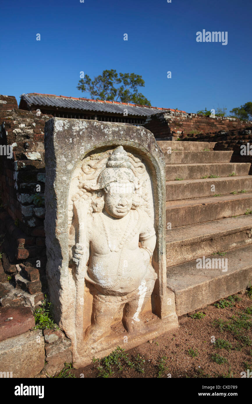 Guardstone del Palazzo Reale della cittadella, Anuradhapura, Sito Patrimonio Mondiale dell'UNESCO, Nord provincia centrale, Sri Lanka, Asia Foto Stock
