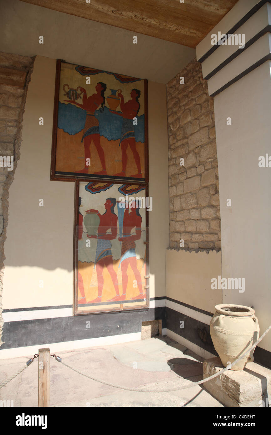 Il corridoio della processione affresco, Sud Propylon palazzo minoico di Cnosso a Creta, Cicladi Grecia Foto Stock
