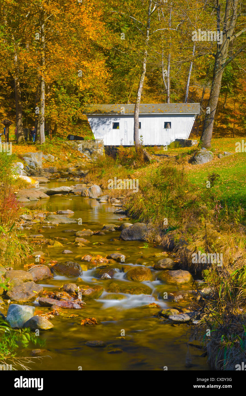 Ponte coperto vicino a Kent Falls, Connecticut, New England, Stati Uniti d'America, America del Nord Foto Stock