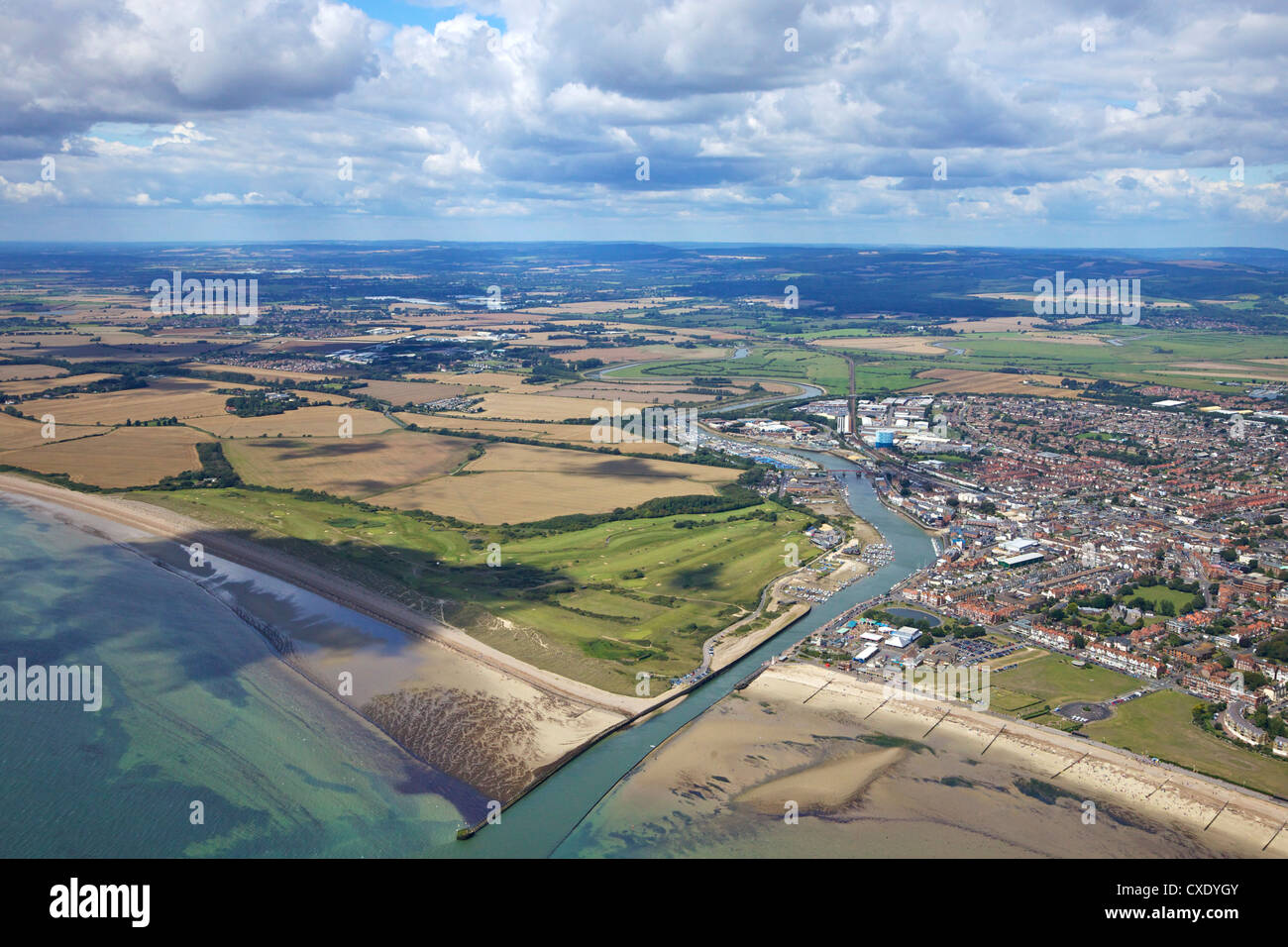 Vista aerea del Fiume Arun a Littlehampton West Sussex, in Inghilterra, Regno Unito, Europa Foto Stock