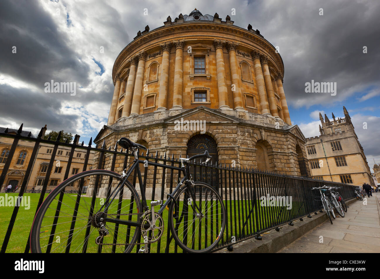 La Radcliffe Camera (round stile Palladiano biblioteca costruita nel 1748), Oxford, Oxfordshire, Inghilterra Foto Stock