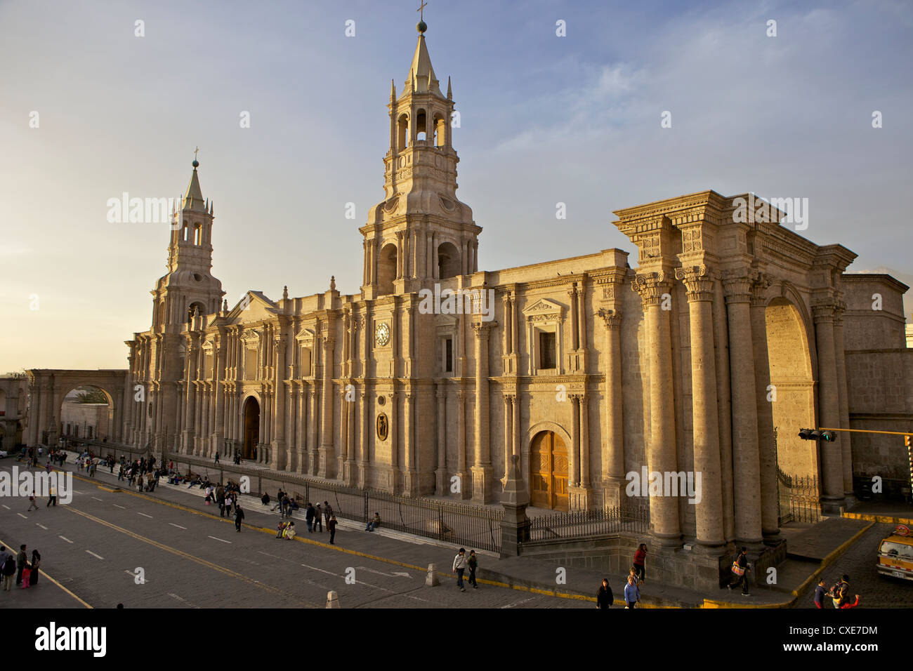 Cattedrale di Arequipa, Plaza de Armas, Arequipa, Perù, Sud America Foto Stock