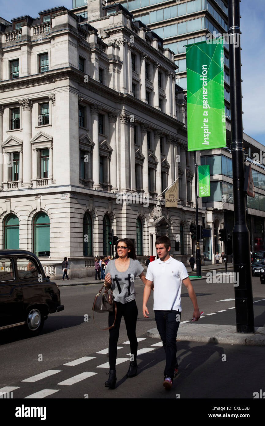 Durante le Olimpiadi di Londra 2012 la città fu ornata con striscioni. Ispirare una generazione è stata il principale slogan. Foto Stock
