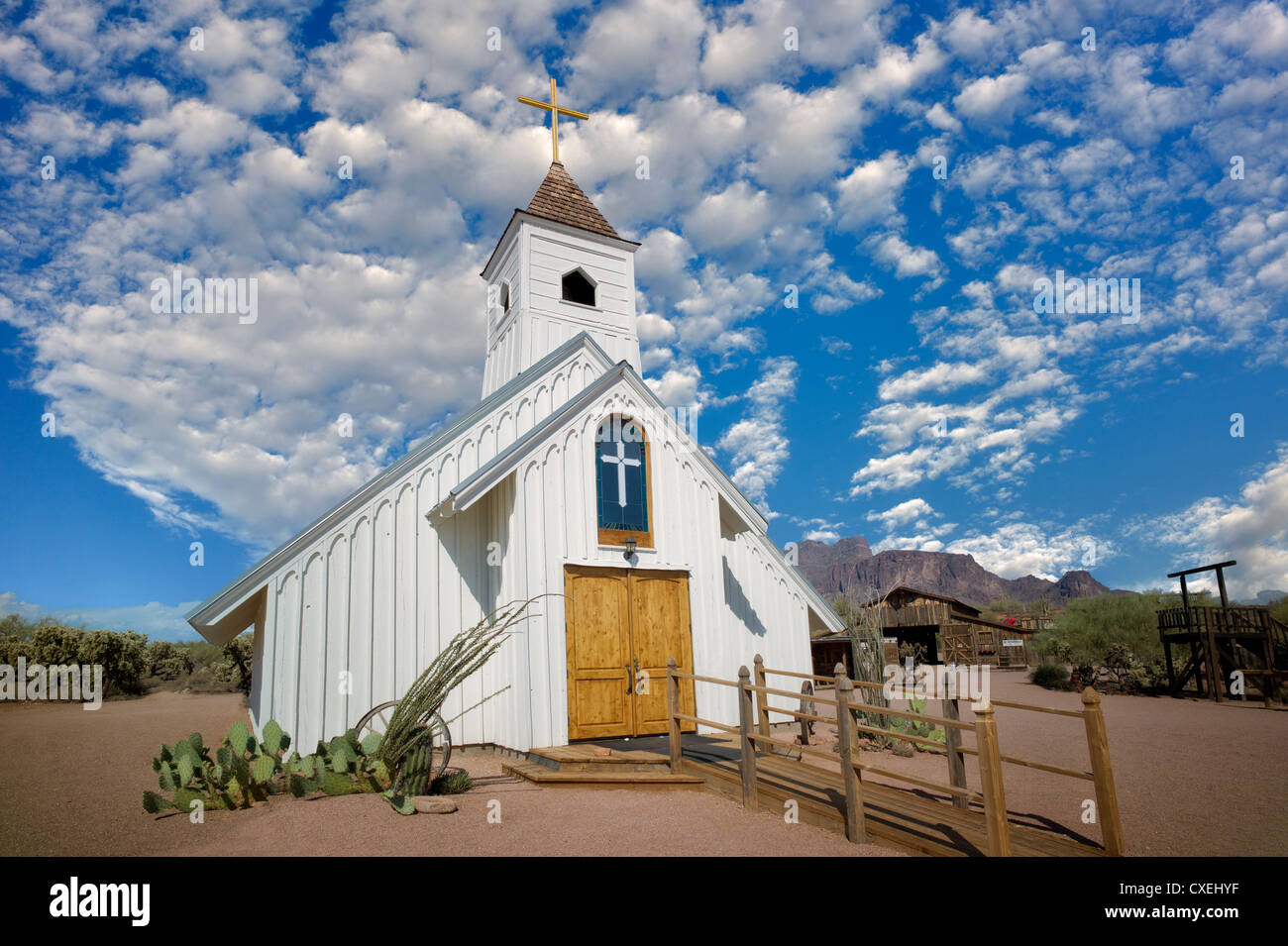 Il vecchio West chiesa in Sperstion montagne, Arizona Foto Stock