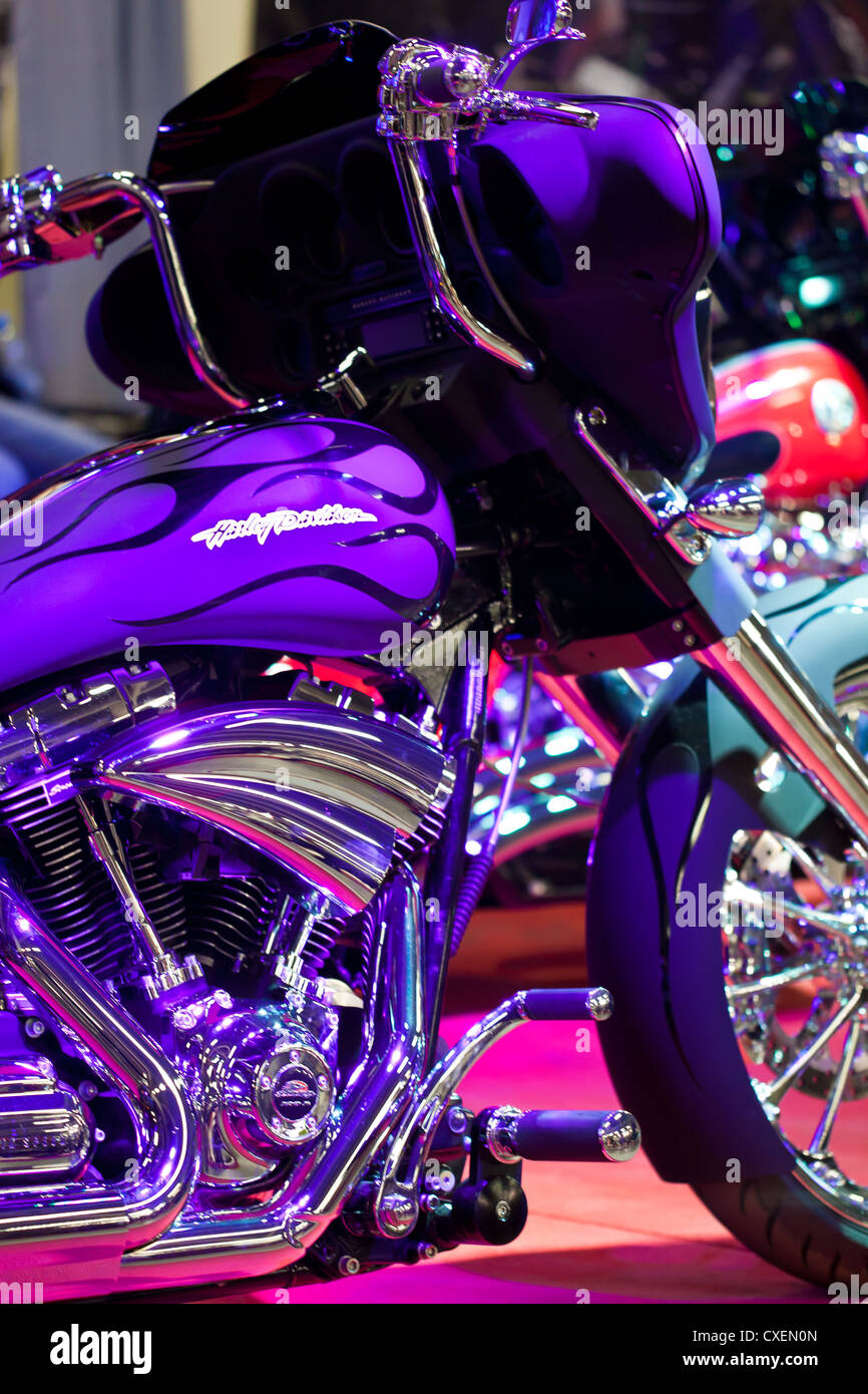 Primo piano della ruota del motociclo Foto Stock